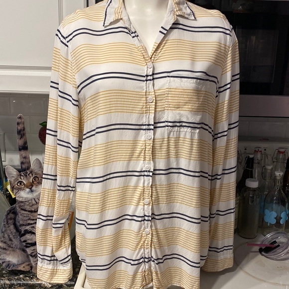 A womens beachlunchlonge casual button down long sleeve shirt size XL - Picture 1 of 3